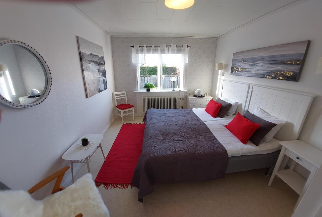 Bruksgarden Bed&Breakfast Undenäs Δωμάτιο φωτογραφία